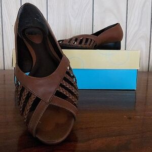 Lifestride brown shoes